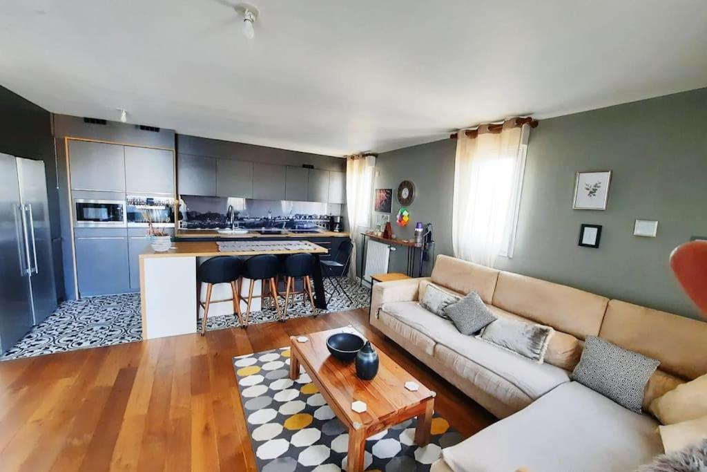 Magnifique Appartement Avec Terrasse Et Parking, 8 Personnes Nanterre Exterior photo